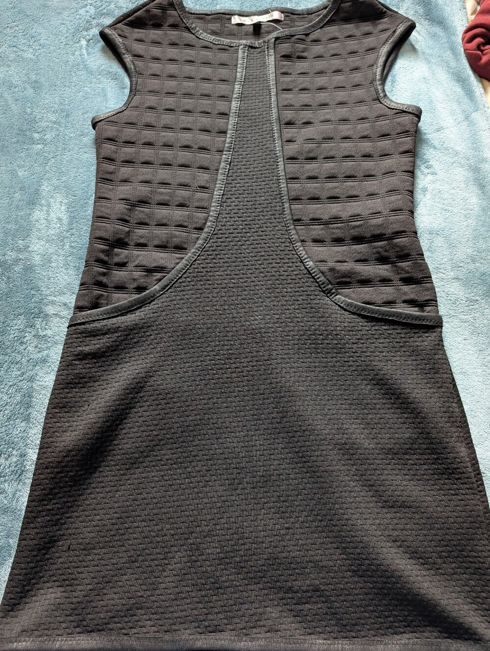 Max Studio Black Textured Sleeveless Mini Shift Dress